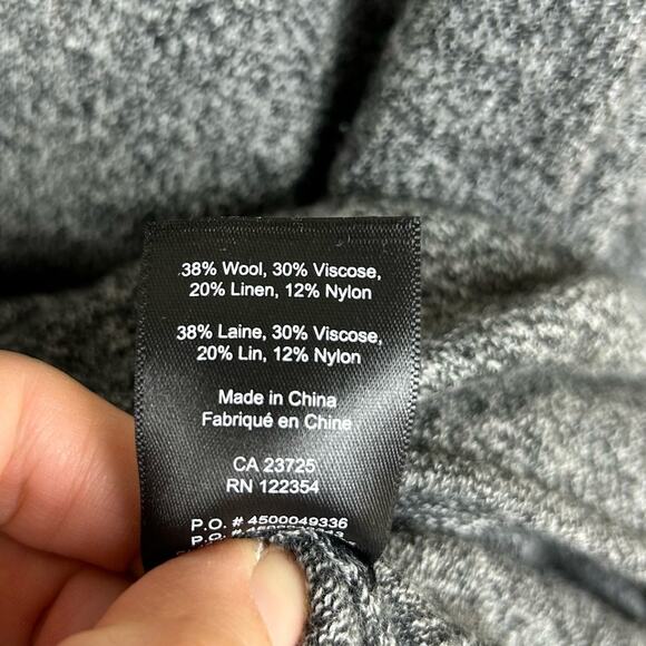 Aritzia Babaton Erin Linen Blend Sweater Gray Size Medium Relaxed Fit V-Neck - Picture 7 of 8